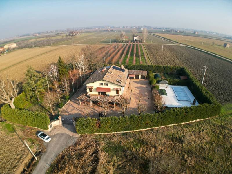 Villa bifamiliare Castelfranco Emilia