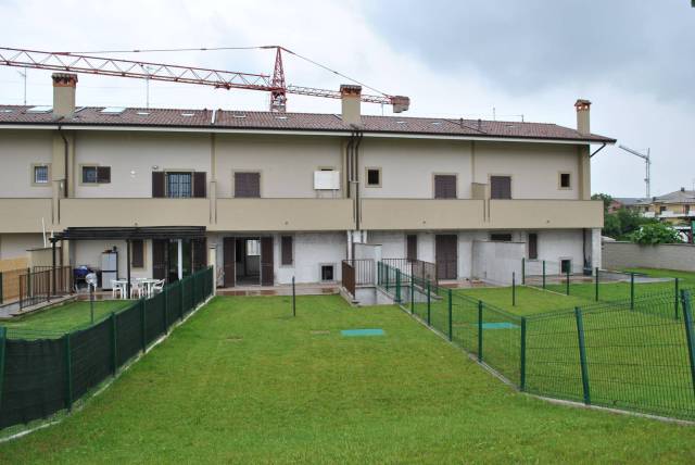 Villa Affiancata - Schiera, Giuseppe Garibaldi, 0, Vendita - Sedriano