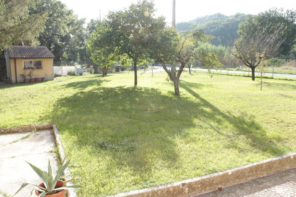 vendita villa a schiera sassoferrato con giardino, terrazzo, balcone